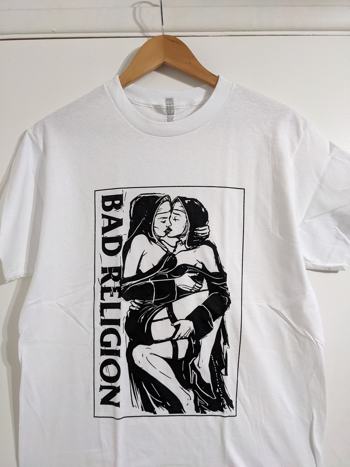 Bad Religion - Nuns tee